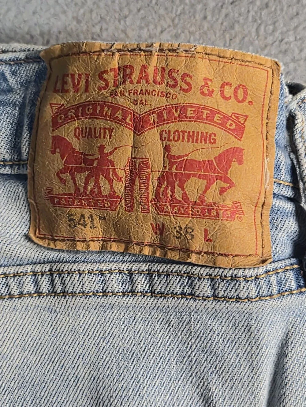 Levi's 541 light wash denim straight leg jorts Size mens 36